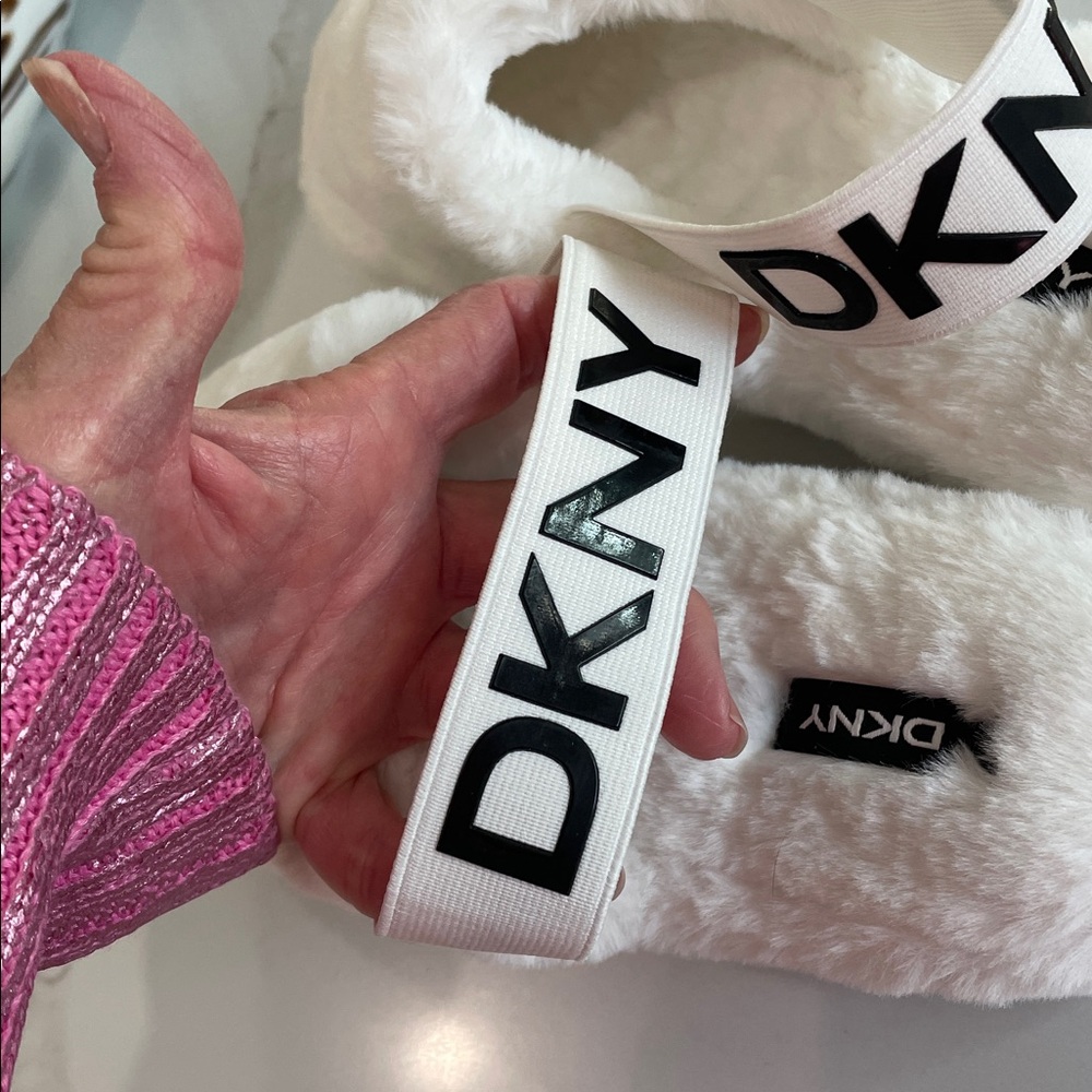 DKNY slippers - Picture 7 of 10